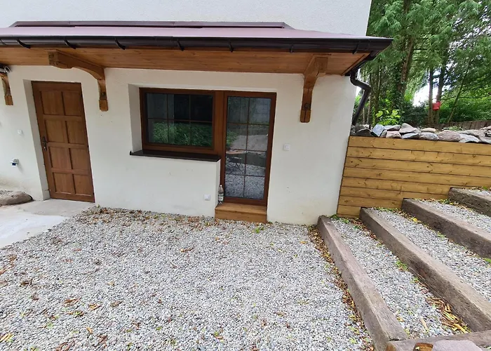 W Zabytkowym Parku Nad Jeziorem * Jeziory Wielkie